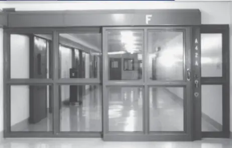 S3165LX.b - Electric Locking System in a Gate Door